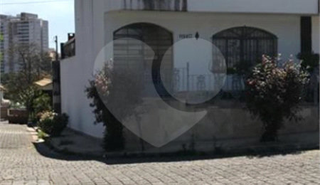 Casa à venda com 4 quartos, sendo 1 suíte,  em Vila Galvão, Guarulhos, SP