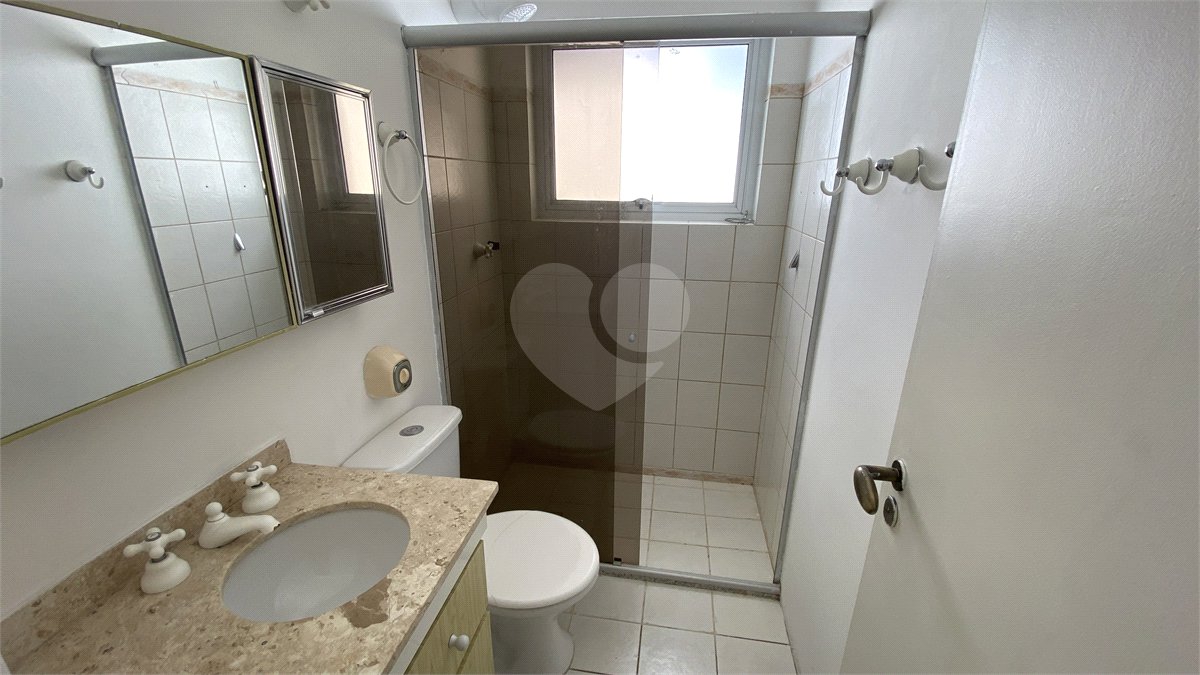 Sobrado à venda com 3 quartos, sendo 1 suíte, em Brooklin Velho, São Paulo, SP
