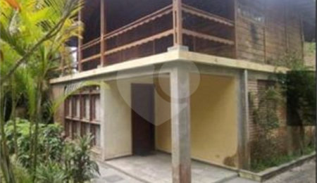 Casa à venda com 5 quartos, sendo 1 suíte,  em Mantiqueira, Mairiporã, SP