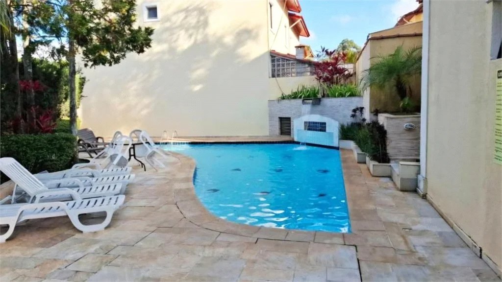 Casa à venda com 3 quartos, sendo 1 suíte, no condomínio Villas de São Francisco I, São Paulo - SP