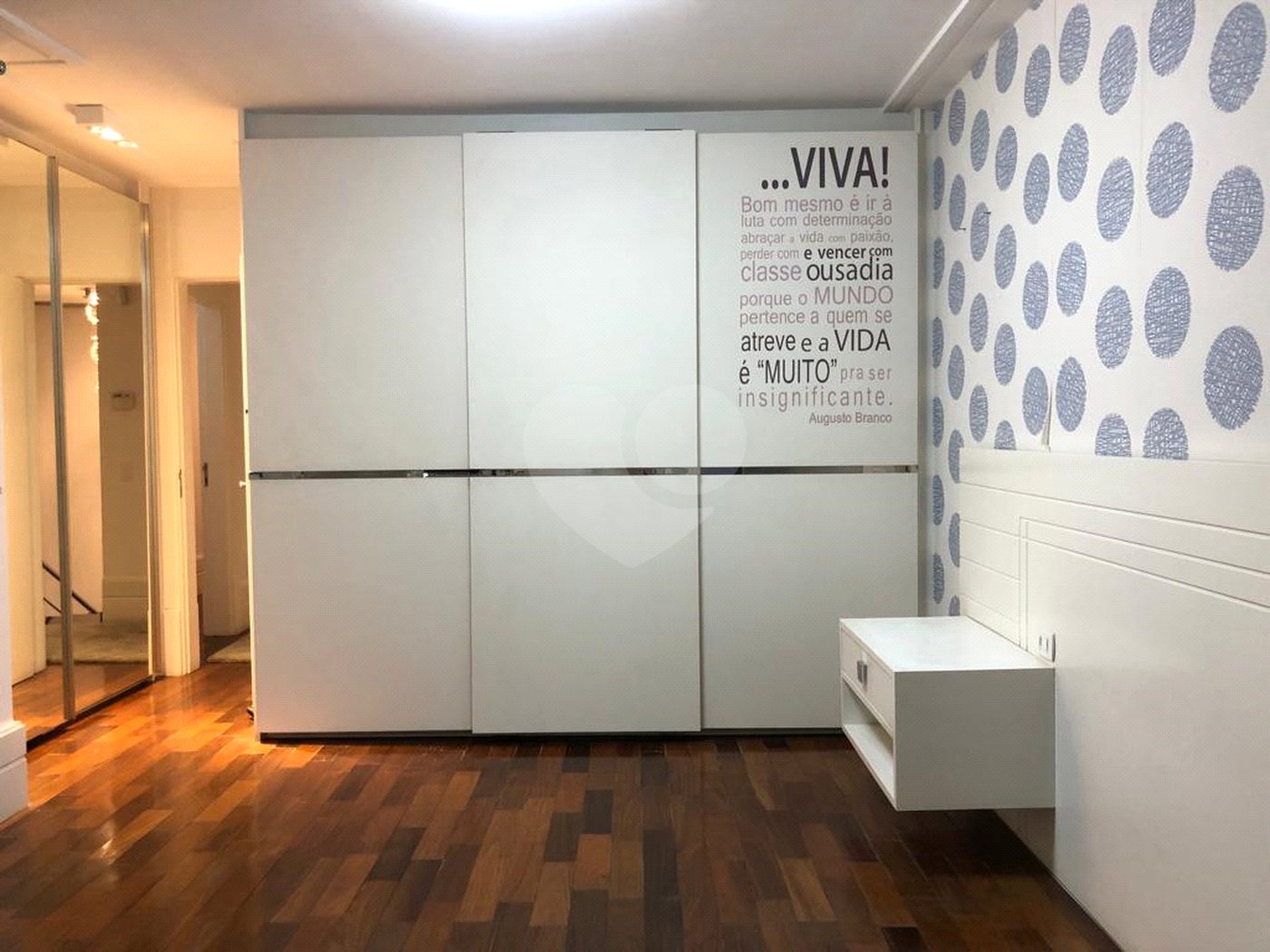 Sobrado à venda ou para alugar com 4 suítes em Jardim França, São Paulo, SP