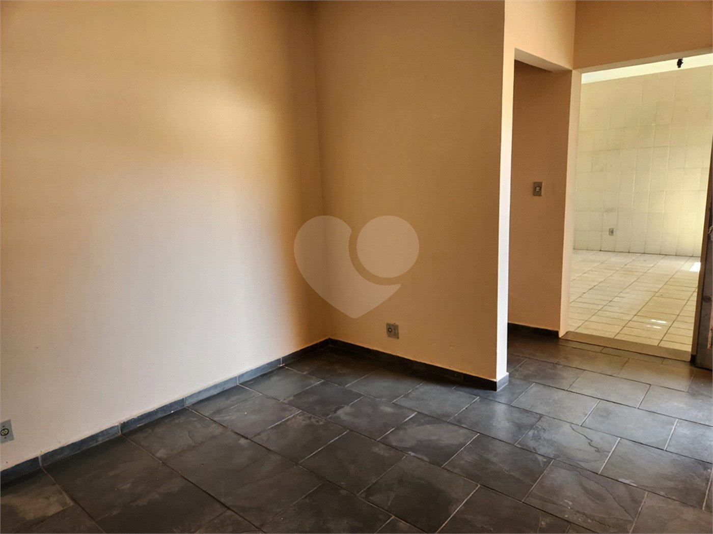 Casa à venda com 2 quartos em Vila Santa Maria (vila Xavier), Araraquara, SP