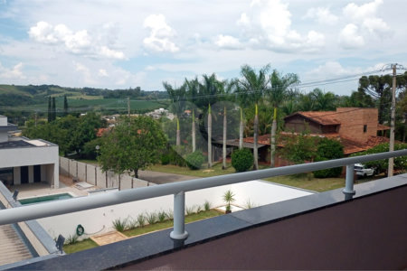 Casa à venda com 5 suítes no condomínio Village da Serra, Araçoiaba da Serra - SP