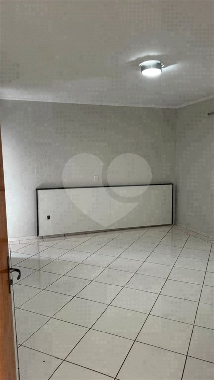 Casa à venda com 8 quartos, sendo 3 suítes,  no condomínio Terras de Santa Rosa, Salto - SP