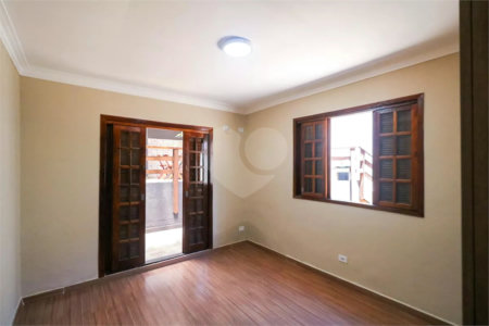Casa à Venda em São Caetano do Sul com 188 m², 2 Vagas e Churrasqueira.