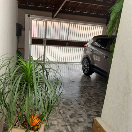 Sobrado à venda com 3 quartos, sendo 1 suíte,  em Vila Suissa, Mogi das Cruzes, SP