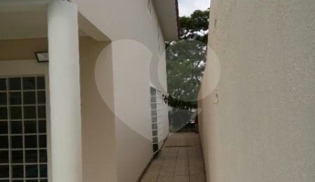 Casa à venda com 4 quartos, sendo 3 suítes,  em Jardim Leonor, São Paulo, SP