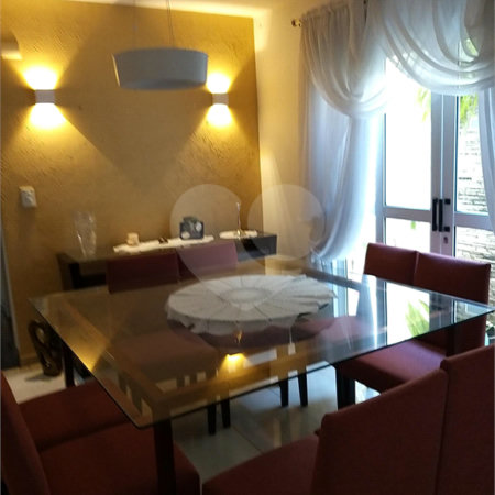 Sobrado à venda com 3 quartos, sendo 1 suíte, em Vila Paulista, São Paulo, SP