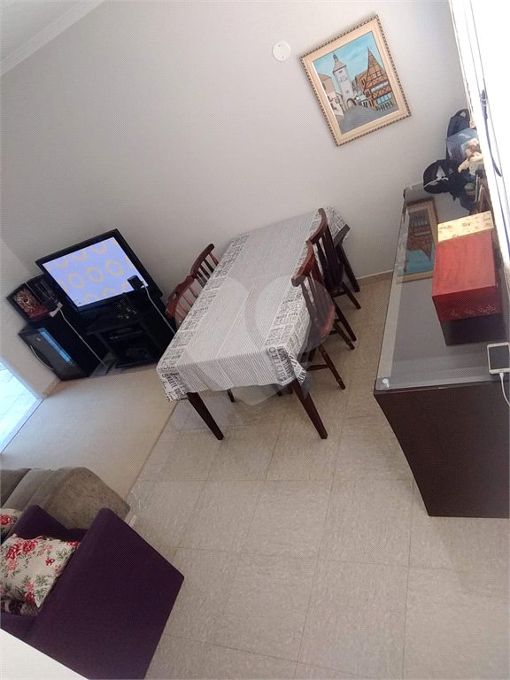 Casa à venda com 2 quartos, sendo 1 suíte, no condomínio Residencial Villa Nostra, Cotia - SP