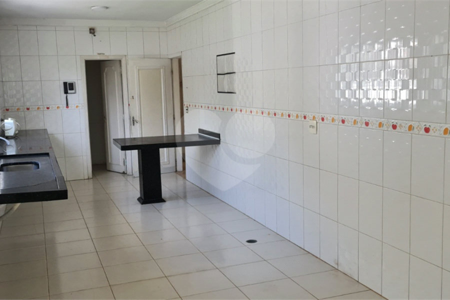 Casa à venda com 5 suítes em Roseira, Mairiporã, SP