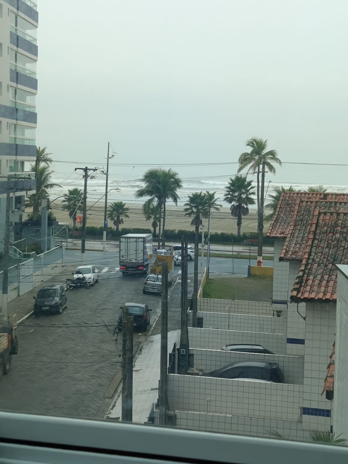 🌊✨ SEU NOVO LAR A POUCOS PASSOS DO MAR NA GUILHERMINA! ✨🌊