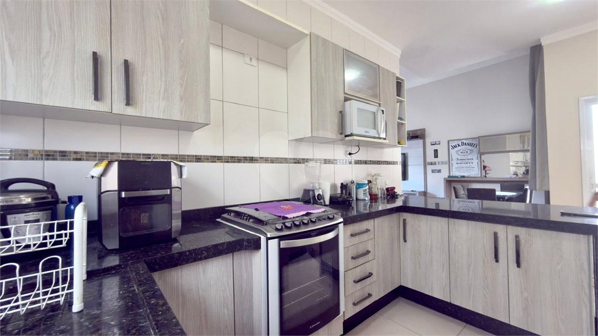 Casa à venda com 4 quartos, sendo 1 suíte,  no condomínio Portobello Sorocaba, Sorocaba - SP