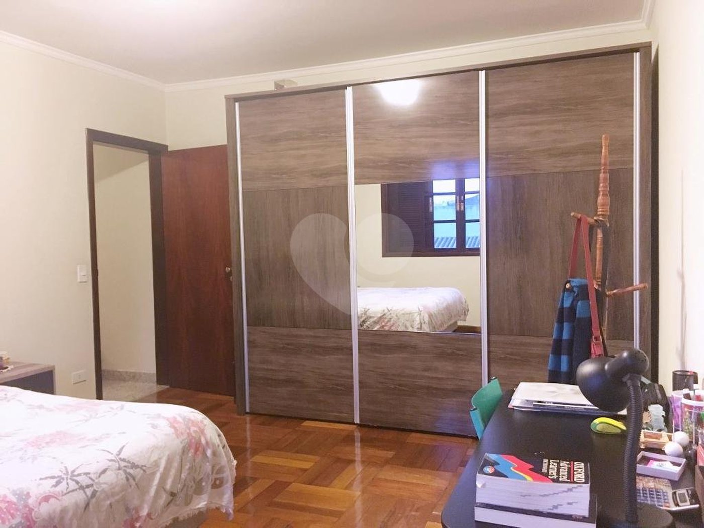 Sobrado à venda com 4 quartos, sendo 1 suíte, em Jardim Sarah, São Paulo, SP
