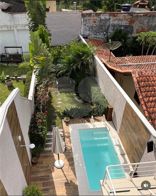 Sobrado à venda com 3 quartos, sendo 1 suíte,  em Vila Suissa, Mogi das Cruzes, SP