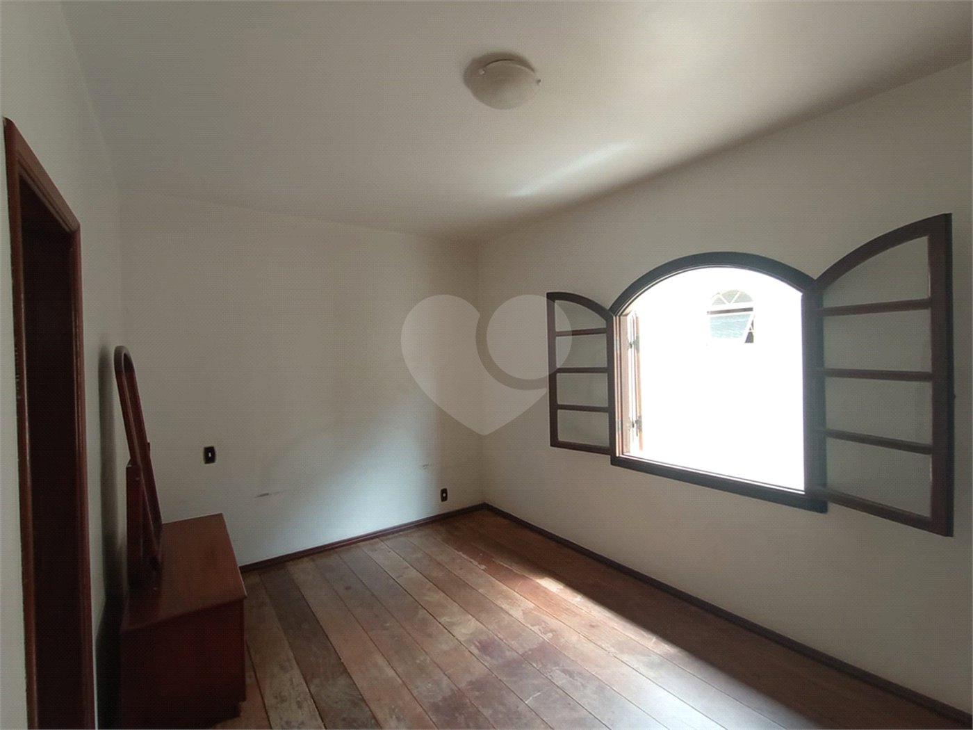 Casa à venda com 4 quartos, sendo 1 suíte,  no Centro, Itapetininga, SP