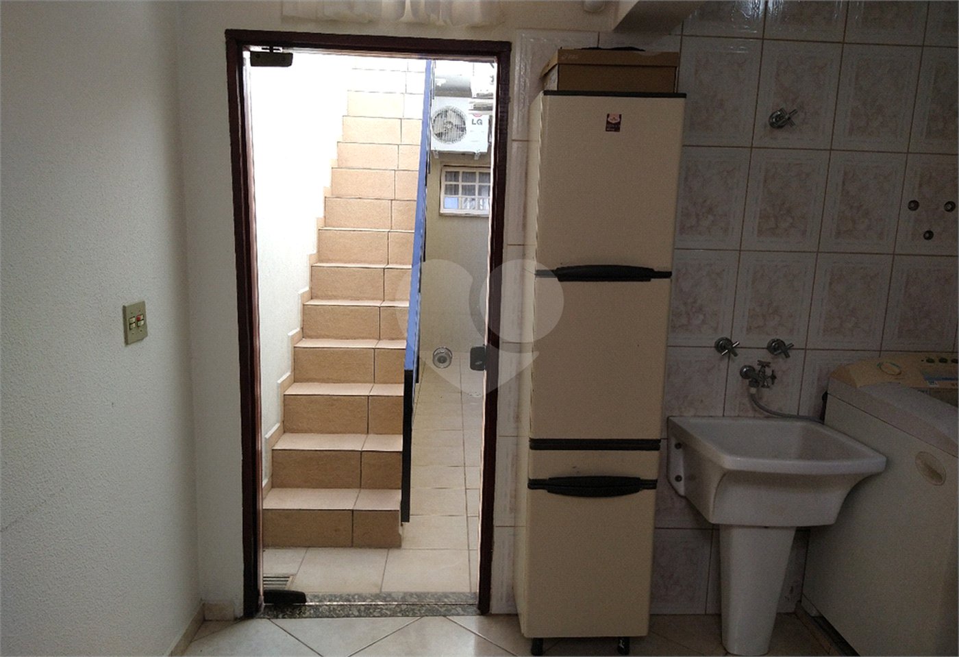 Sobrado à venda com 3 quartos, sendo 2 suítes, em Jardim Hubert, Indaiatuba, SP