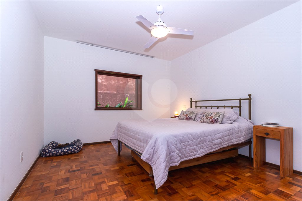 Casa Térrea à venda com 3 quartos, sendo 1 suíte,  em Alto da Boa Vista, São Paulo, SP