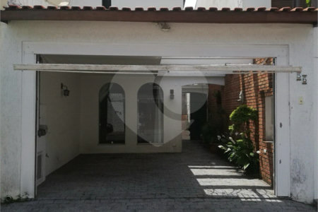 Casa à venda com 3 quartos, sendo 1 suíte,  em Brooklin Paulista, São Paulo, SP