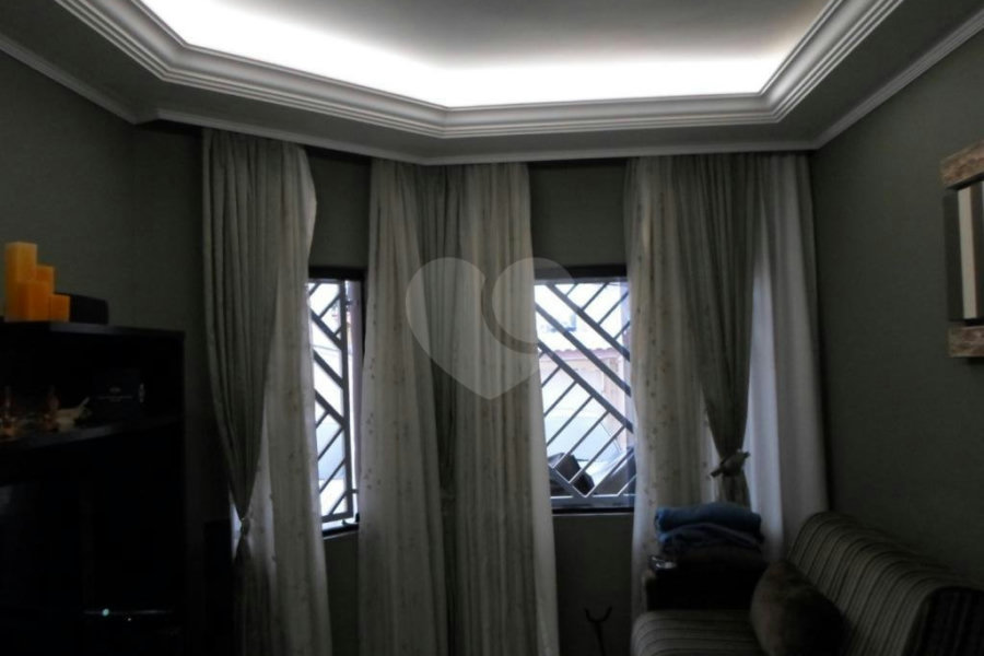 Sobrado à venda com 3 quartos, sendo 1 suíte, em Vila Mazzei, São Paulo, SP