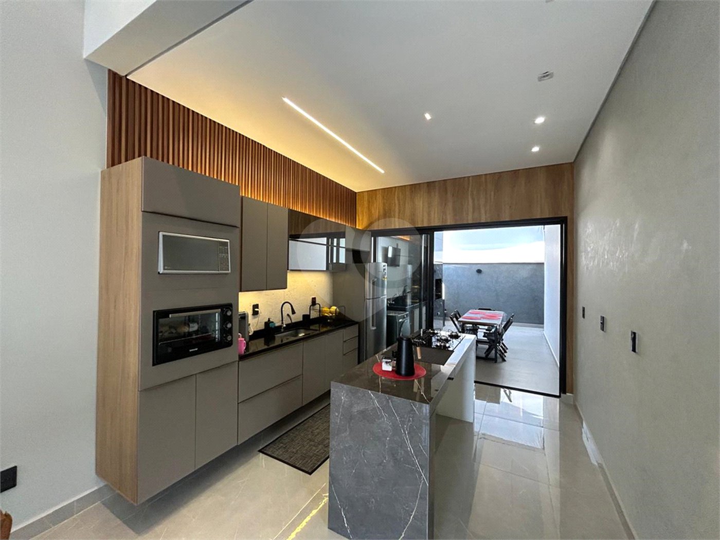 Casa à venda com 3 quartos, sendo 1 suíte, em Jardim Residencial Jardim, Sorocaba, SP