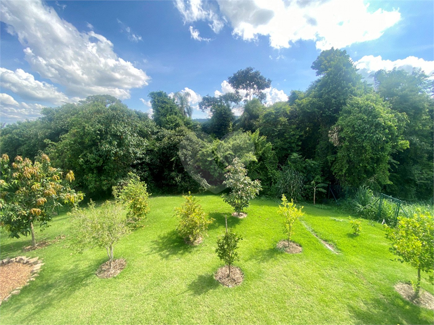 Casa à venda com 5 suítes em Glebas, Louveira, SP