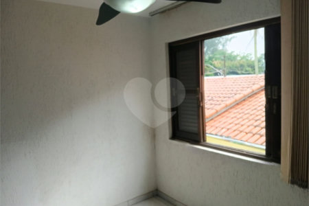 Sobrado à venda com 4 quartos, sendo 2 suítes, em Interlagos, São Paulo, SP