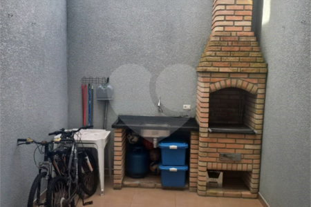 Sobrado à venda com 3 quartos, sendo 1 suíte,  em Vila Marari, São Paulo, SP