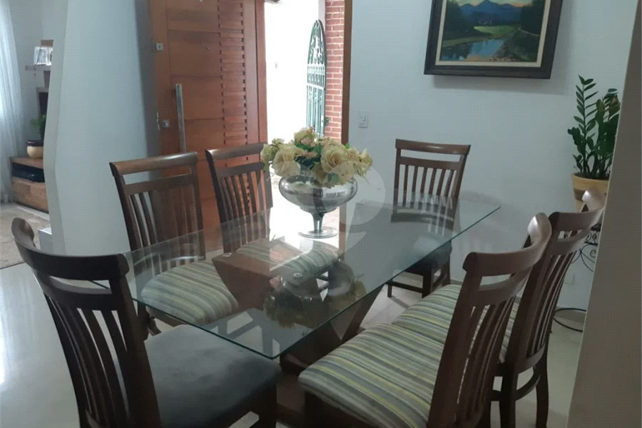 Sobrado à venda com 3 quartos, sendo 1 suíte, em Horto, São Paulo, SP