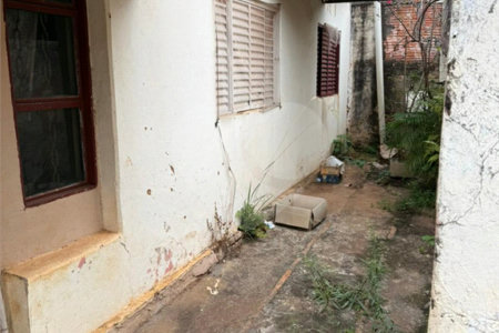 Casa à venda com 2 quartos no Centro, Araraquara, SP