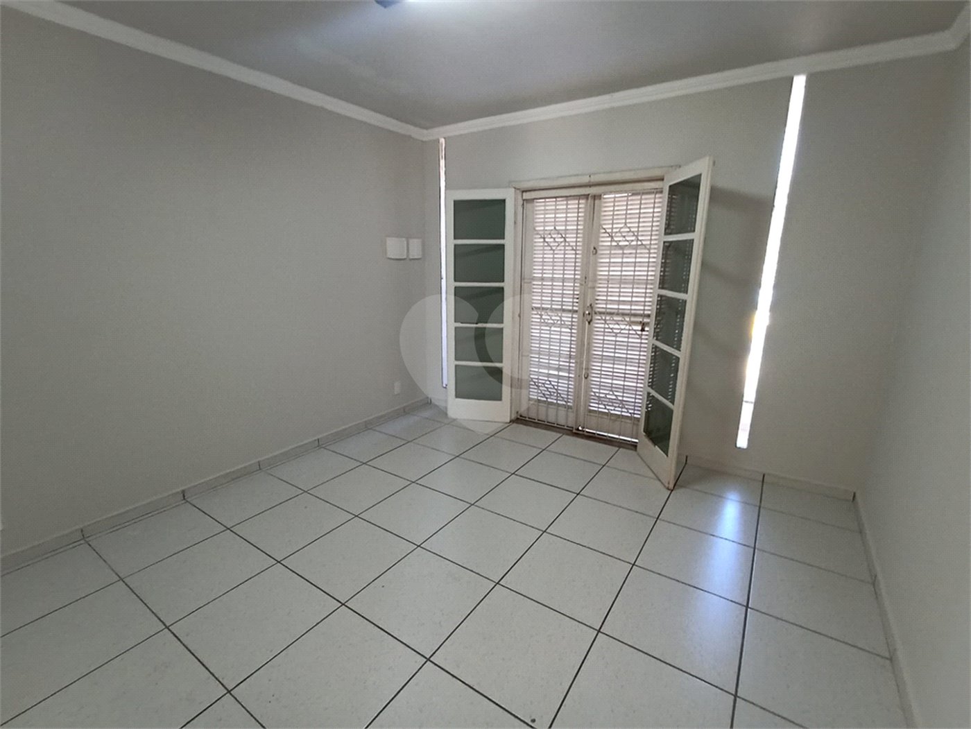 Casa à venda ou para alugar com 3 quartos, sendo 1 suíte, no Centro, Itapetininga, SP