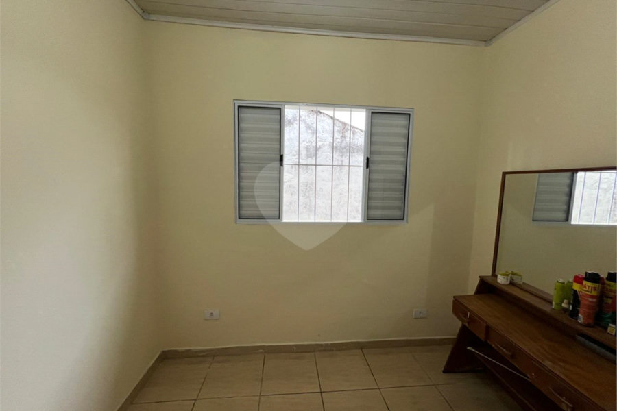 Casa à venda com 2 quartos em Parada Inglesa, São Paulo, SP