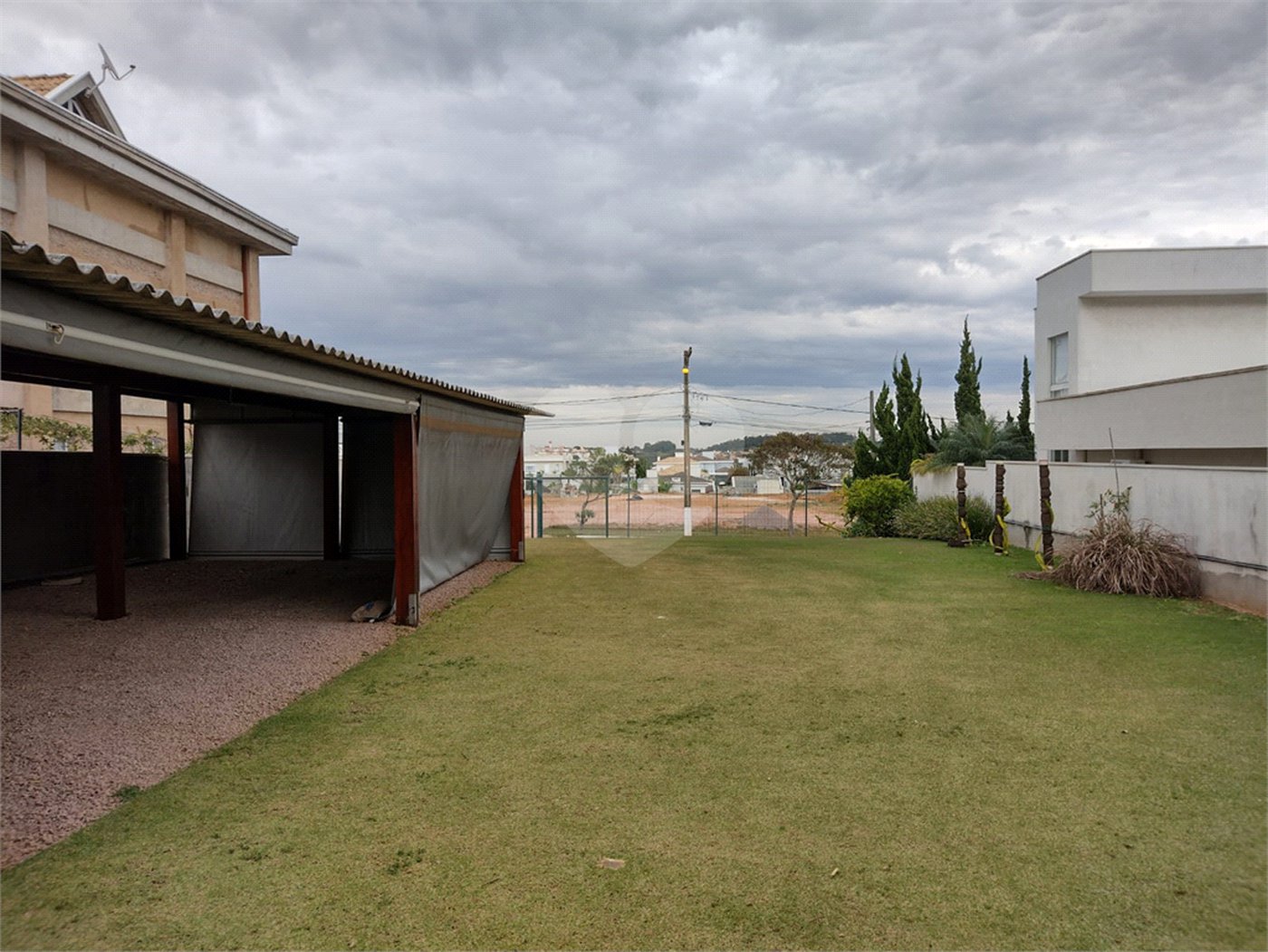 Terreno à venda com 1 suíte no condomínio Residencial Terras de Vinhedo, Vinhedo - SP
