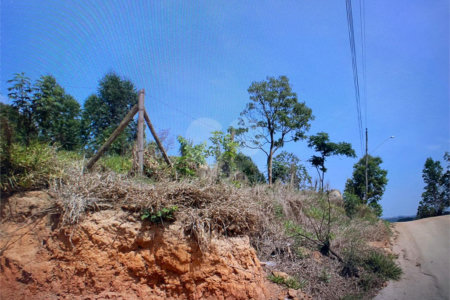 Terreno à venda em Pouso Alegre, Mairinque, SP