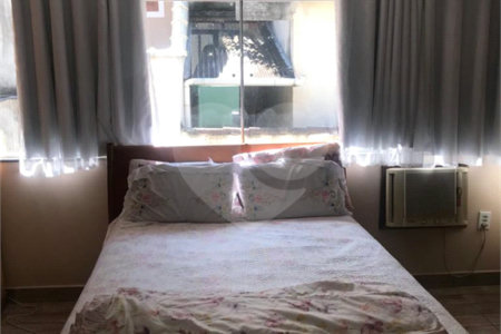 Triplex à venda com 4 quartos, sendo 1 suíte, em Campo Grande, Rio de Janeiro, RJ