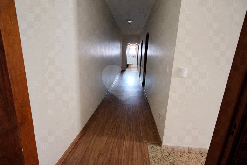 Casa à venda com 3 quartos, sendo 1 suíte, em Centreville, Santo André, SP