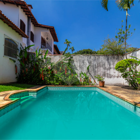 Casa de Vila à venda com 4 quartos, sendo 2 suítes, em Alto da Boa Vista, São Paulo, SP