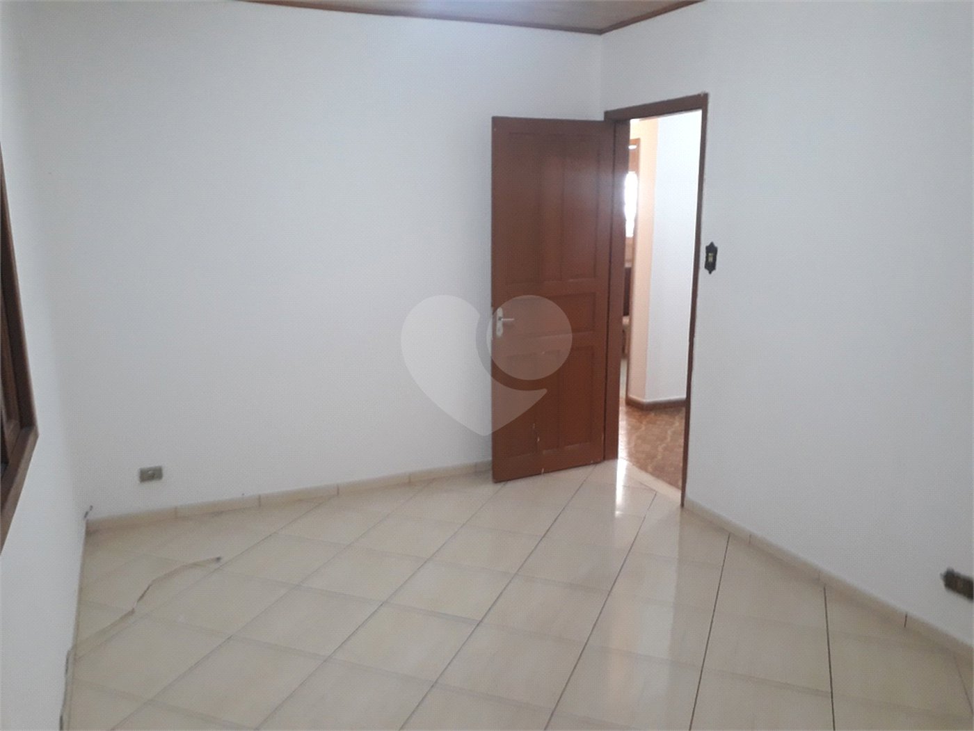 Casa à venda com 4 quartos, sendo 1 suíte, em Jaçanã, São Paulo, SP