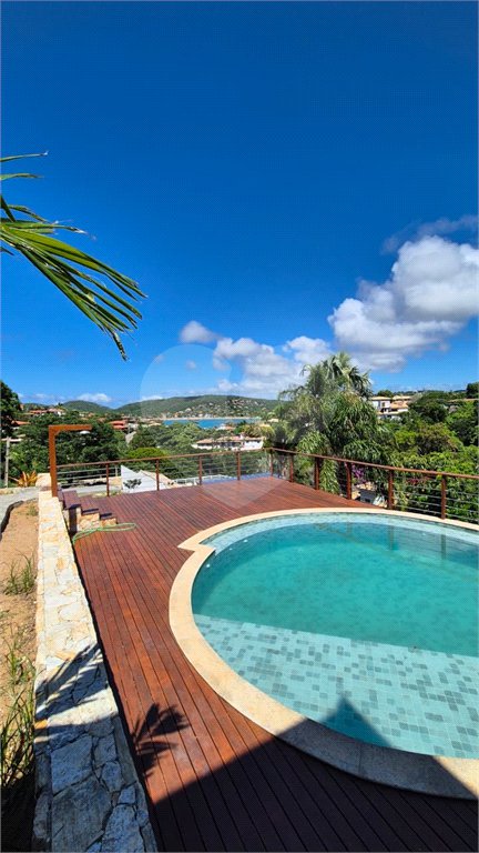 Casa à venda com 8 quartos, sendo 7 suítes, em Ferradura, Armação dos Búzios, RJ