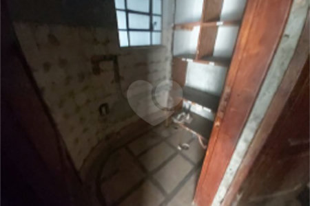 Casarão de 768 m2 para alugar, na Vila Monumento, finalidades comerciais diversas