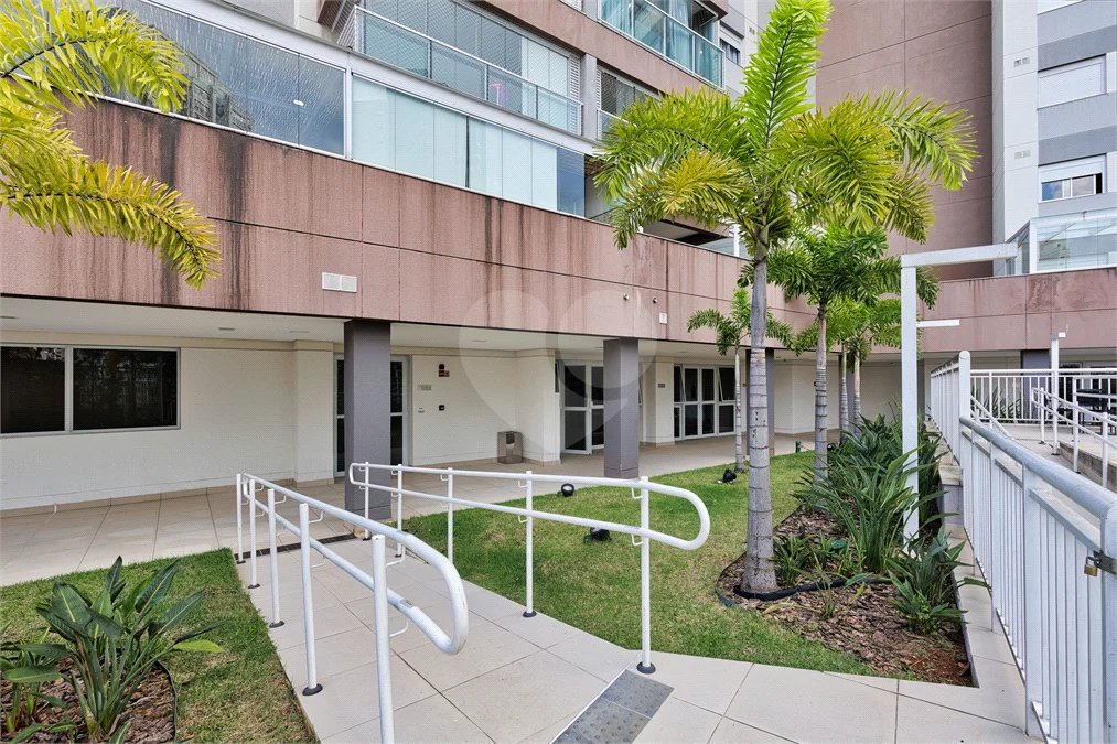 Apartamento com 68m² sala 02 ambientes, 02 dormitórios, sendo 01 suíte banheiro social e vaga no subsolo.! Venha conhecer!