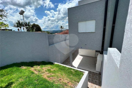Sobrado à venda com 3 suítes em Jardim dos Pinheiros, Atibaia, SP
