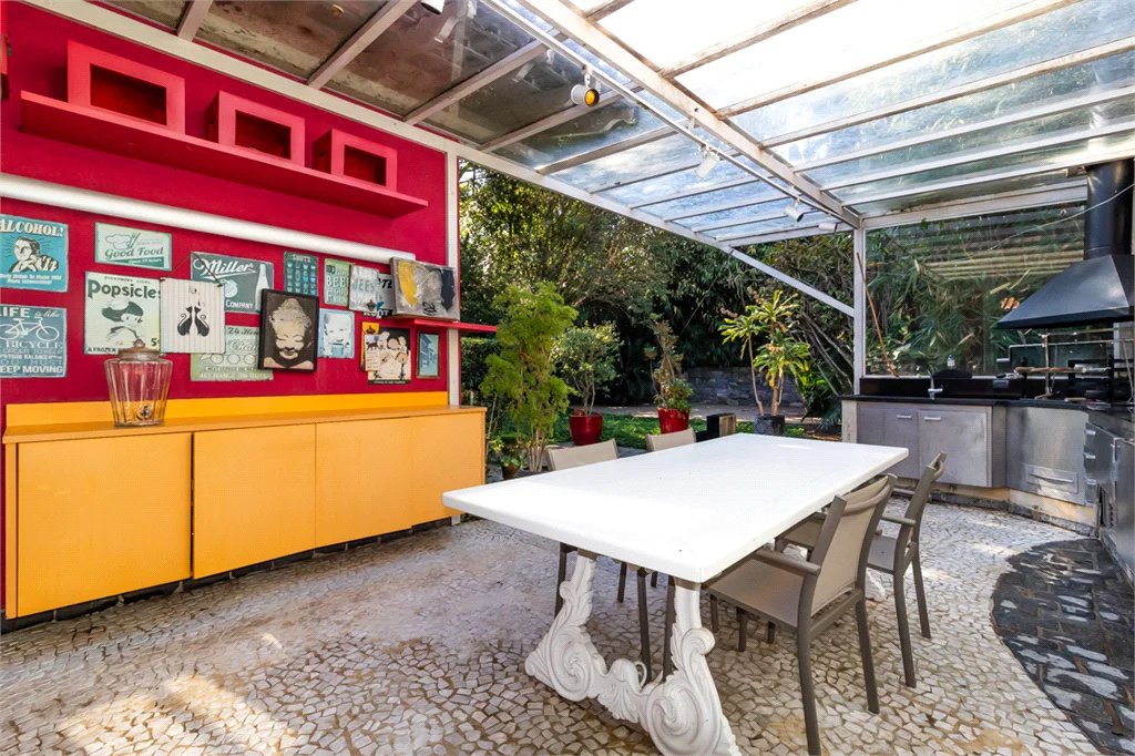 Casa à venda ou para alugar com 3 quartos, sendo 1 suíte, em Butantã, São Paulo, SP