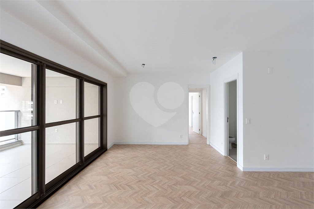 Apartamento à venda com 3 suítes em Vila Clementino, São Paulo, SP