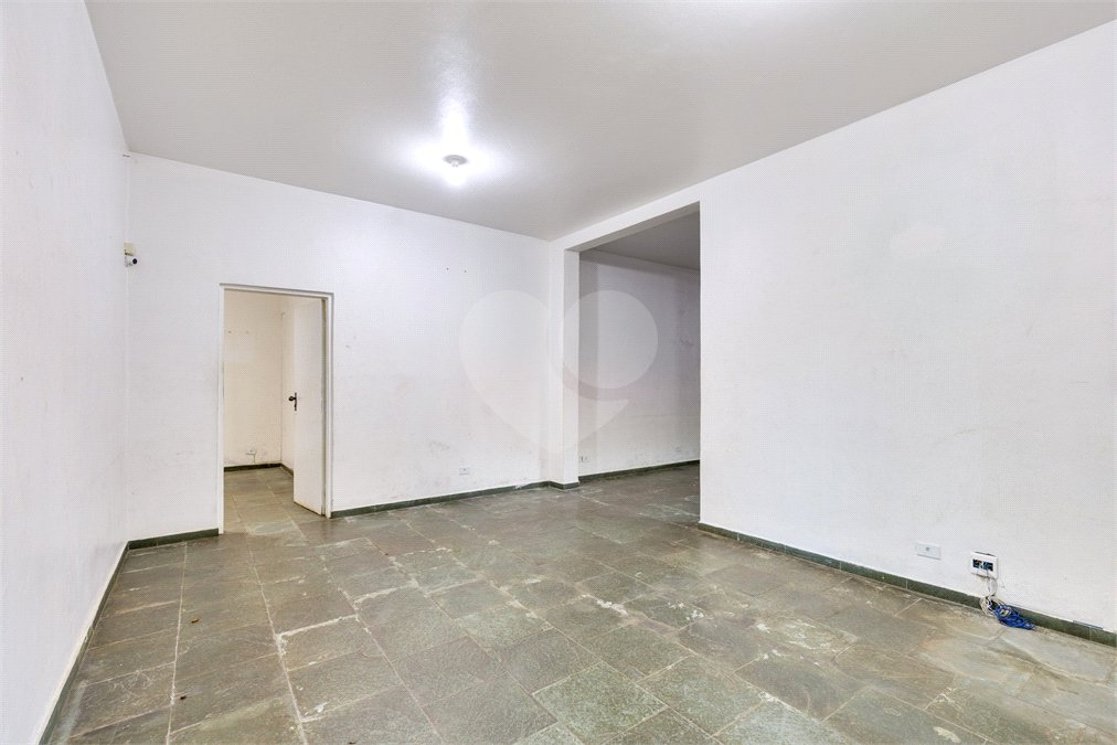 Sobrado à venda ou para alugar com 4 quartos em Jardim Petrópolis, São Paulo, SP
