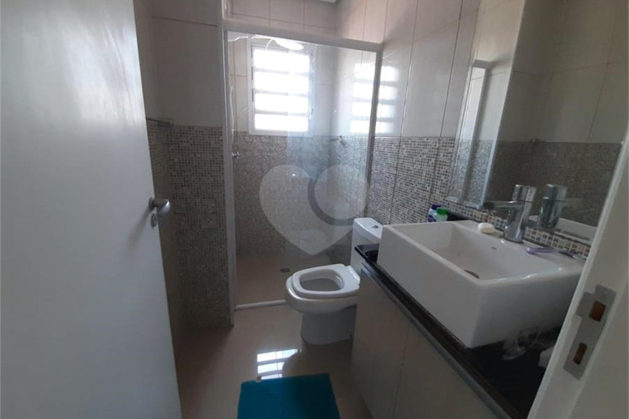 Sobrado à venda com 3 quartos, sendo 1 suíte, em Parque Edu Chaves, São Paulo, SP
