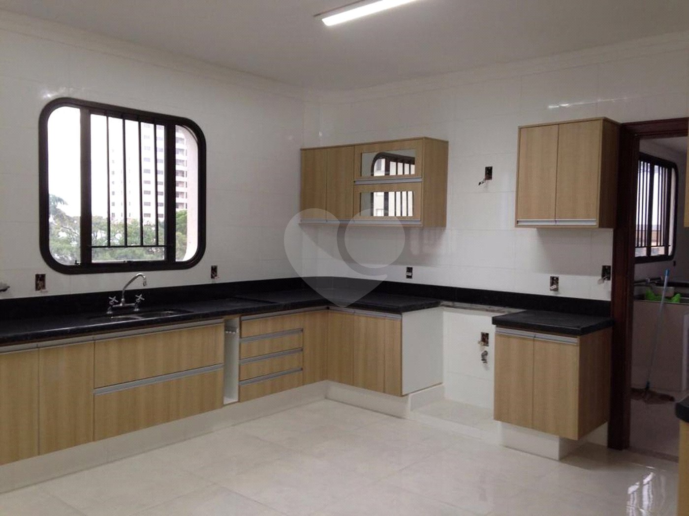 Apartamento à venda com 4 quartos, sendo 2 suítes, no Centro, Araraquara, SP