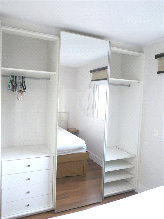 Apartamento para alugar com 3 quartos, sendo 1 suíte, em Vila Olímpia, São Paulo, SP
