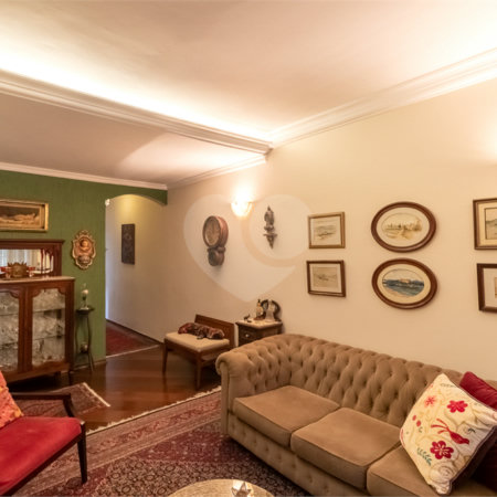 Casa à venda com 3 quartos, sendo 1 suíte,  em Parque Colonial, São Paulo, SP