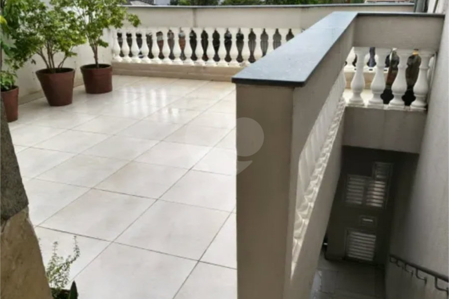Sobrado à venda com 2 quartos em Vila Guedes, São Paulo, SP