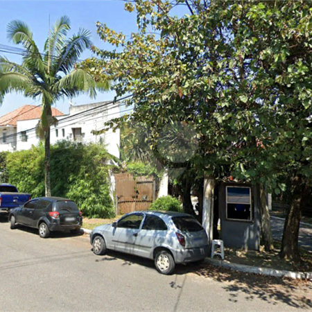 Sobrado à venda com 4 quartos, sendo 2 suítes, em Brooklin, São Paulo, SP